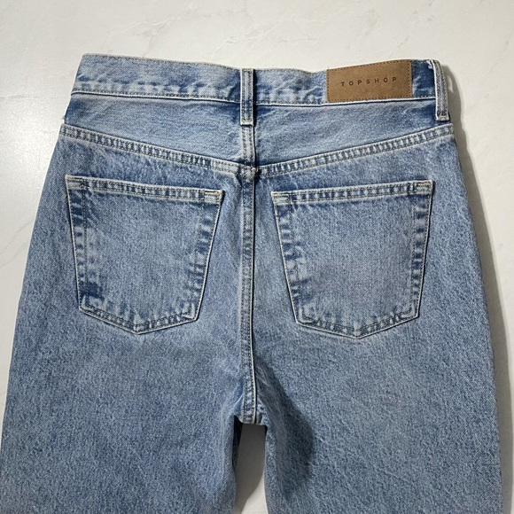 Topshop Editor Light Wash Distressed Jeans - Picture 10 of 15